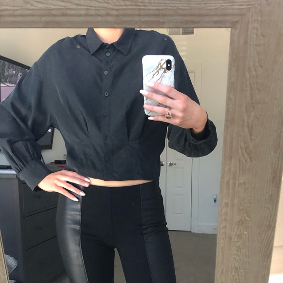 Button up top - Picture 3 of 6